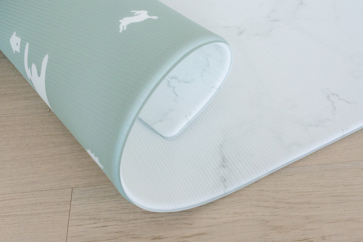lille verden marmor, playmats, play mats, baby play mats, padded play mats, little wiwa, marble mat, scandi inspired